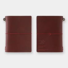 Load image into Gallery viewer, TRAVELER'S notebook Passport Size LOVE AND TRIP Red