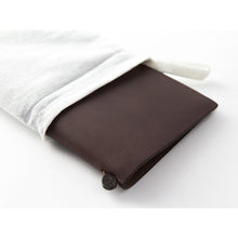 Load image into Gallery viewer, Traveler&#39;s Notebook Leather Regular Size - Brown
